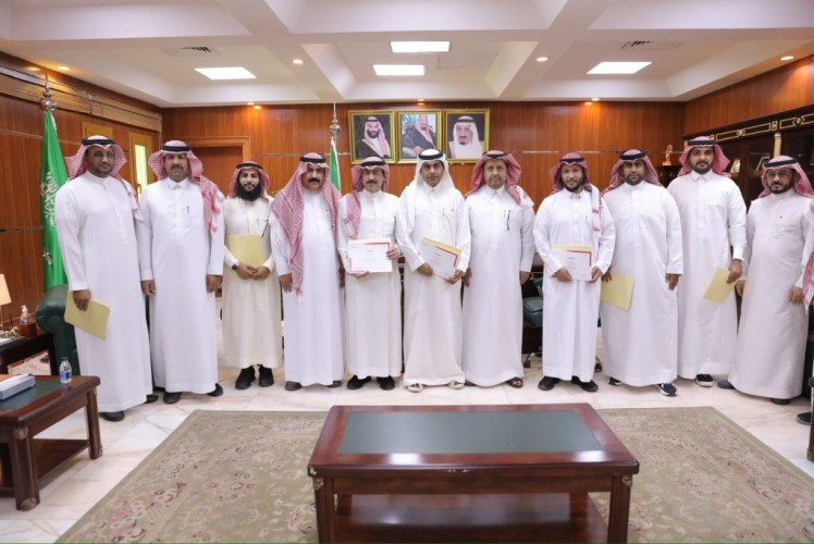 ‏مدير تعليم الجوف يكرم المدارس المتميزة في تنفيذ برنامج “اكتشف مسارك”