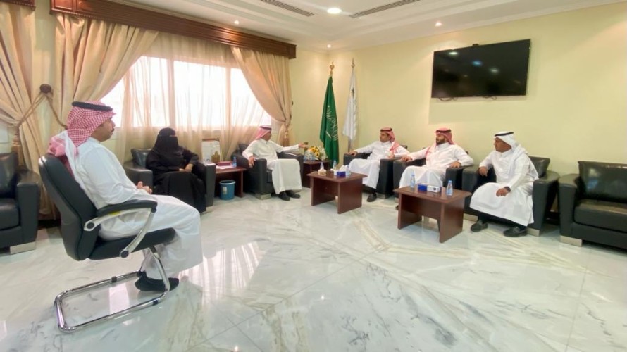 الموارد البشرية بالقصيم تعقد اجتماعًا موسعًا اليوم لدراسه وتحديد احتياجات أهالي محافظه أبانات