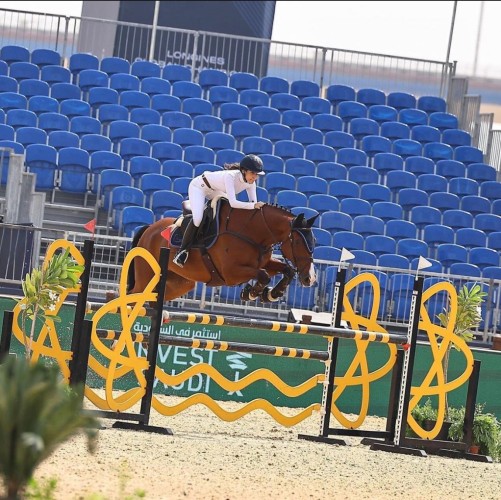 مراقب الاتحاد الدولي: اتحاد الفروسية من أفضل منظمي “قفز الحواجز” في الشرق الأوسط