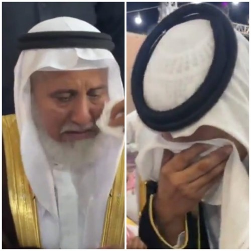 بالفيديو: الدكتور “بدر بن ربيعان الجريشي” يتفاجأ بحضور معلمه في زواجه رغم كبر عمره ومرضه .. شاهد: ردة فعله