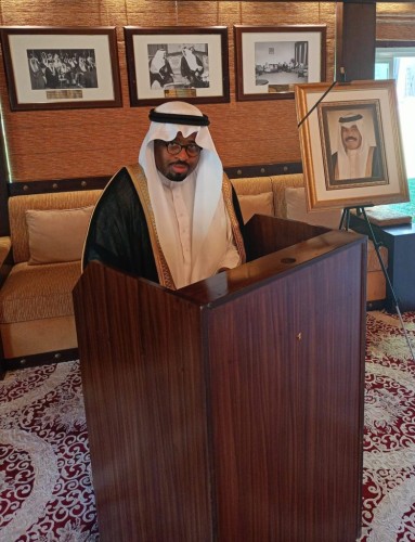 رحل أمير الكويت نواف بالخير طواف