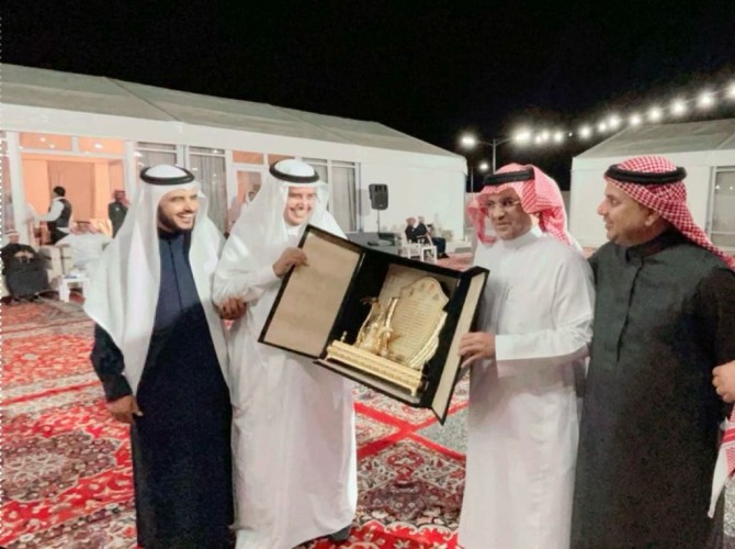 بحضور محافظ ينبع.. إقامة حفل تكريم وتوديع للمهندس «سميح الصحفي» على شرف انتقاله للعمل رئيسًا تنفيذيًا لشركة كيان