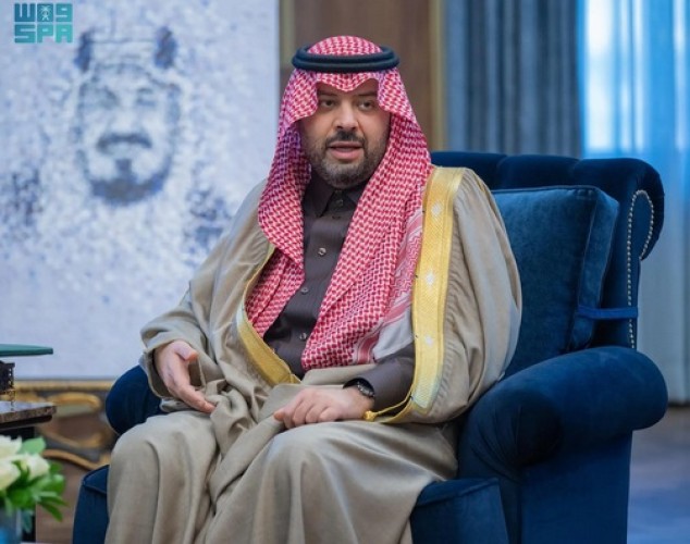 الأمير فيصل بن خالد بن سلطان يتسلم تقريراً عن أعمال نادي ريادة الأعمال في جامعة الحدود الشمالية