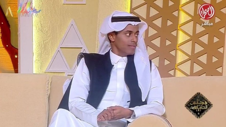 بالفيديو: الإعلامي “راكان المغيري” يعلن عن انضمام مشهور التيك توك ” قعيد المجد “كضيف دائم لبرنامج “مجلس الصياهد”