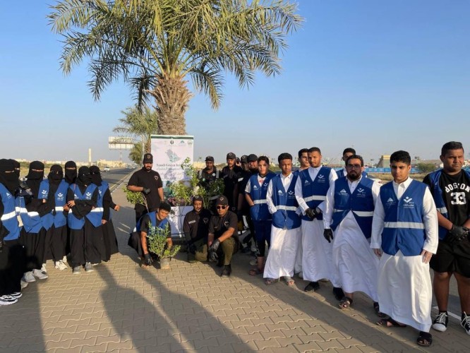 ٣٥ شتلة زرعتها الجمعية السعودية للبحث والانقاذ دعم بجازان