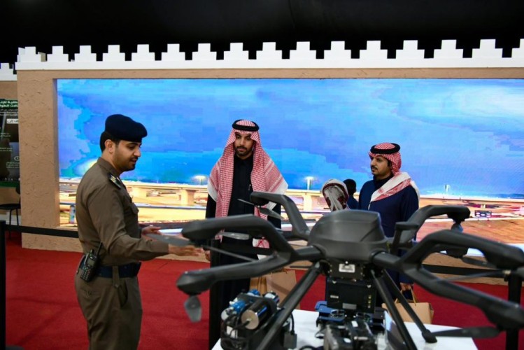 وزارة الداخلية تختتم مشاركتها في مهرجان الملك عبدالعزيز للإبل بمعرض واحة الأمن