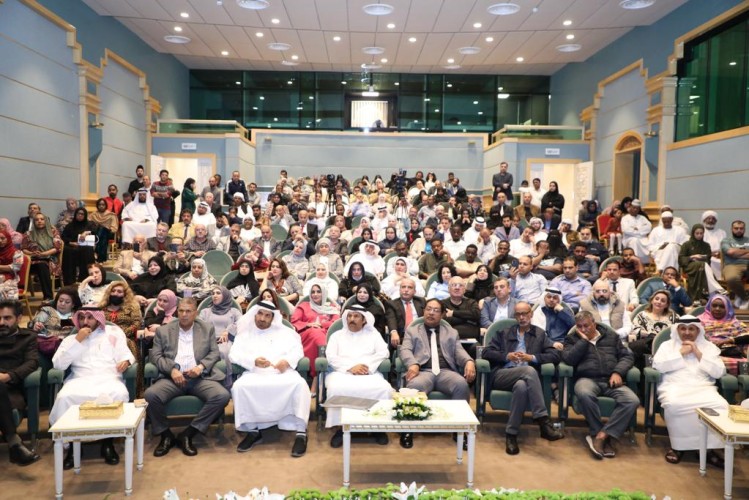 اختتام مهرجان الشارقة للشعر العربي فعالياته وأنشطته في قصر الثقافة بأمسية شعرية