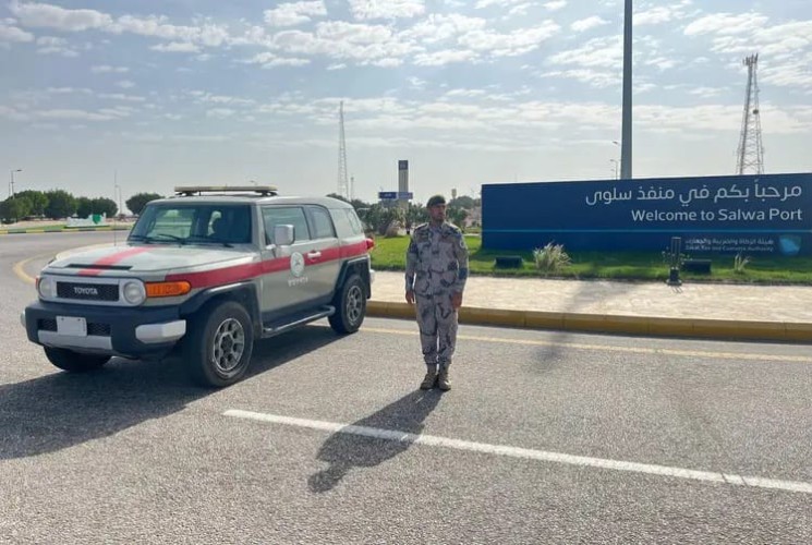“حرس الحدود” يؤكد جاهزيته في منفذ سلوى لتسهيل حركة الراغبين في حضور بطولة كأس آسيا 2023 بدولة قطر