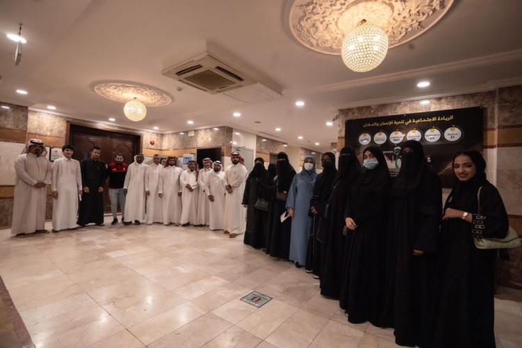 مفرح عسيري يقدم ورشة تصميم الفرص التطوعية لقادة الفرق التطوعية التابعة لجمعية مراكز الأحياء بمكة