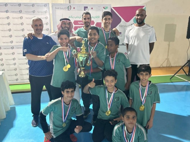 جمعية التنمية البشرية تختتم برنامجي “أكاديمية همة وبوصلة خريج”