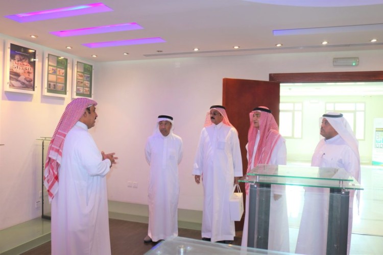 مسؤولو حجاج تركيا يزورون مكافحة المخدرات