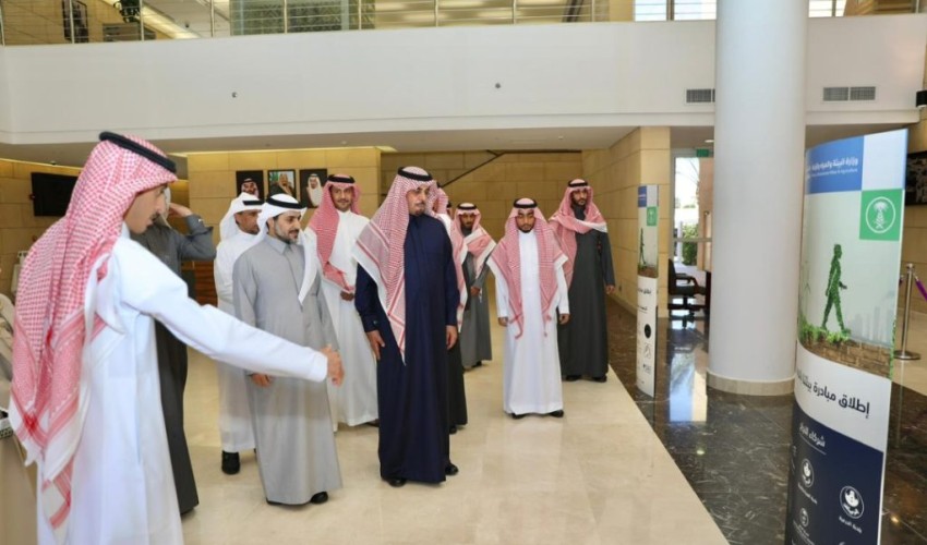 سمو محافظ الدرعية يُدشّن مبادرة “بيئتنا بالدرعية” لتعزيز الوعي البيئي بحضور معالي نائب وزير “البيئة”