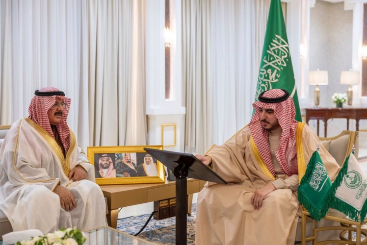 أمير منطقة الجوف يدشن “قناة اليوتيوب” التّابعة لفرع هيئة الصّحفيين السّعوديين بالجوف