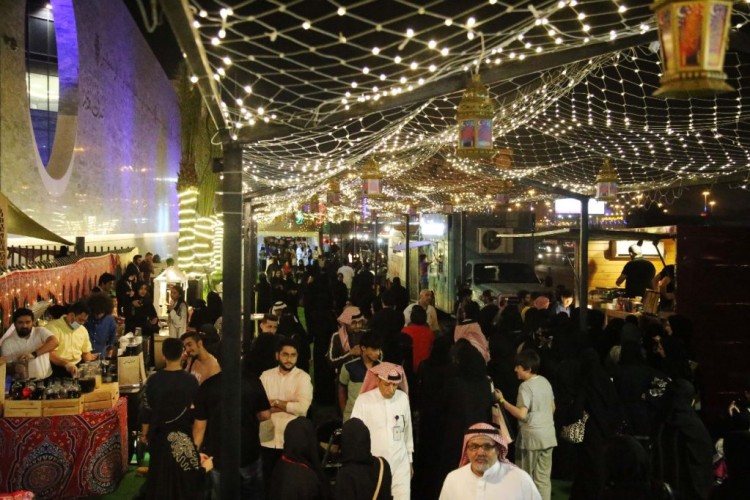 نائب أمير منطقة مكة المكرمة يرعى فعالية فوانيس في موسمها السابع