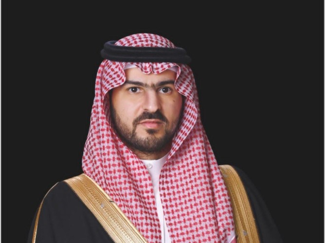 نائب أمير الشرقية يرفع التهنئة للقيادة بمناسبة حلول شهر رمضان المبارك