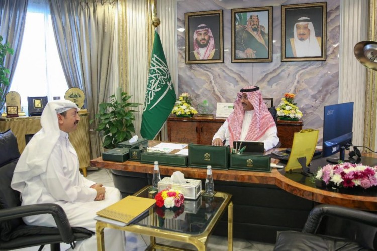 أمين الطائف.. يرحب بالتعاون مع فنون الطائف