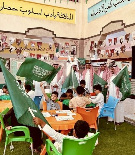 مدارس تعليم تبوك تحتفي بيوم العلم بفعاليات وبرامج متنوعة