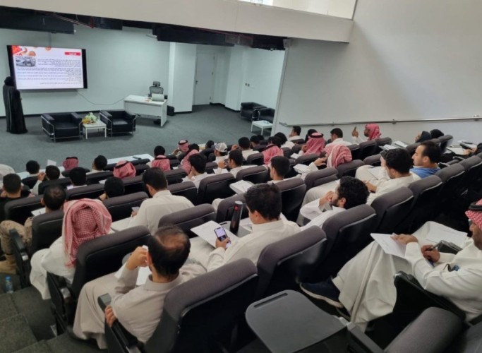 كلية الحقوق بجامعة دار العلوم تنظم محاضرة عن مكافحة غسل الأموال وتمويل الإرهاب