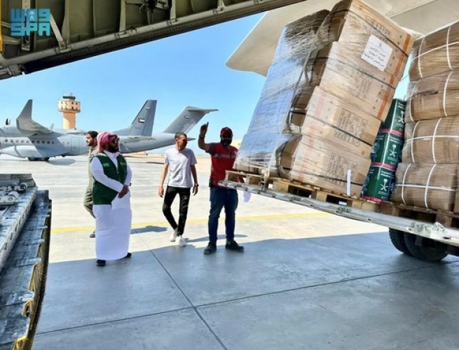 وصول الطائرة الإغاثية السعودية الـ 46 لإغاثة الشعب الفلسطيني في قطاع غزة التي يسيّرها مركز الملك سلمان للإغاثة