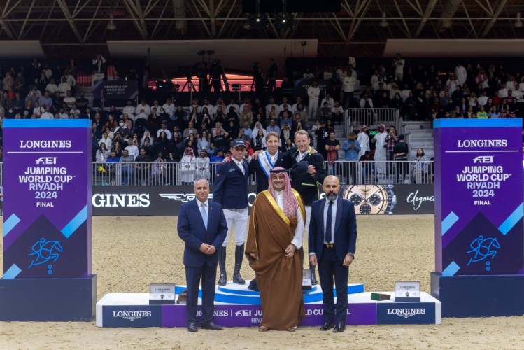 السويدي إيكيرمان .. بطل كاس العالم 2024 لقفز الحواجز