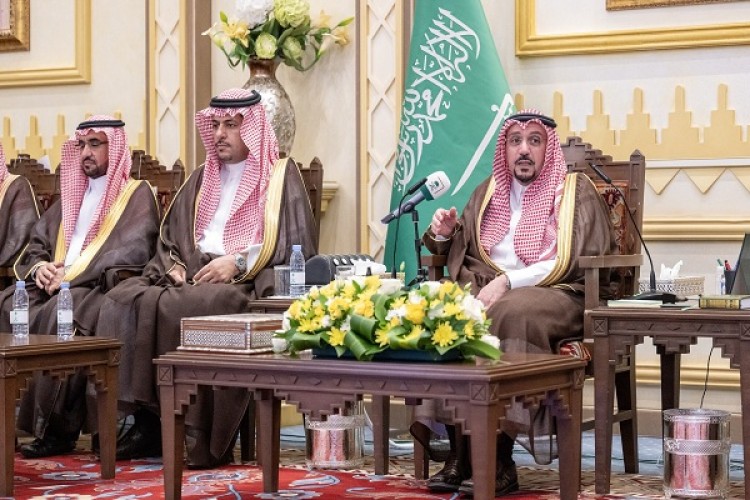 أمير منطقة القصيم يخصص الجلسة الأسبوعية للزراعة الذكية ودورها في الأمن الغذائي