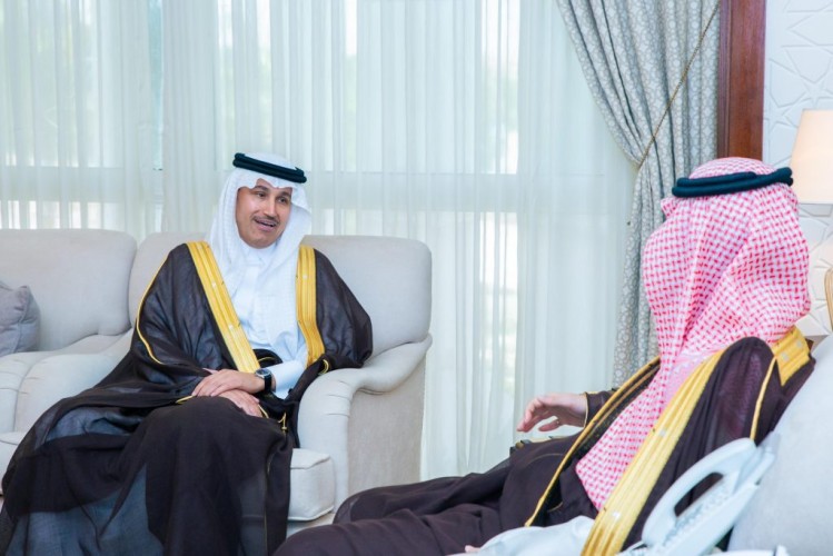 نائب أمير الشرقية يستقبل وزير النقل والخدمات اللوجستية