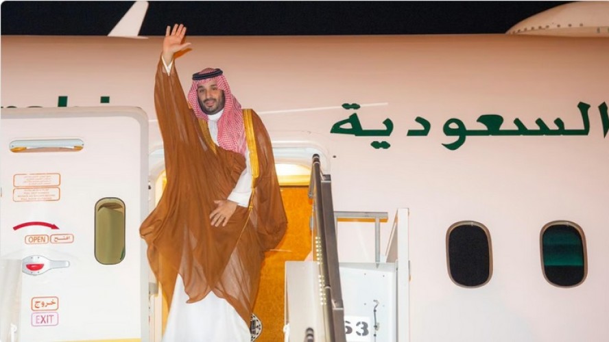 ولي العهد يصل مكة قادماً من جدة لقضاء ما تبقى من شهر رمضان بجوار بيت الله الحرام