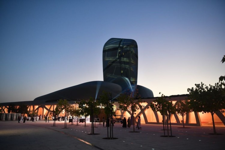 على هامش الدورة العاشرة لمهرجان أفلام السعودية (إثراء) يعلن عن دعم 15 فيلمًا سعوديًا بين روائية وقصيرة