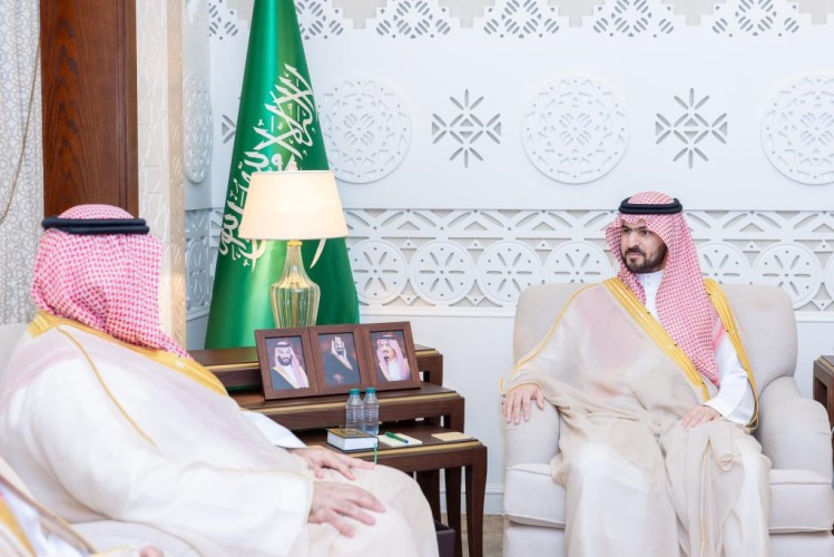 نائب أمير الشرقية يستقبل وزير الاقتصاد والتخطيط