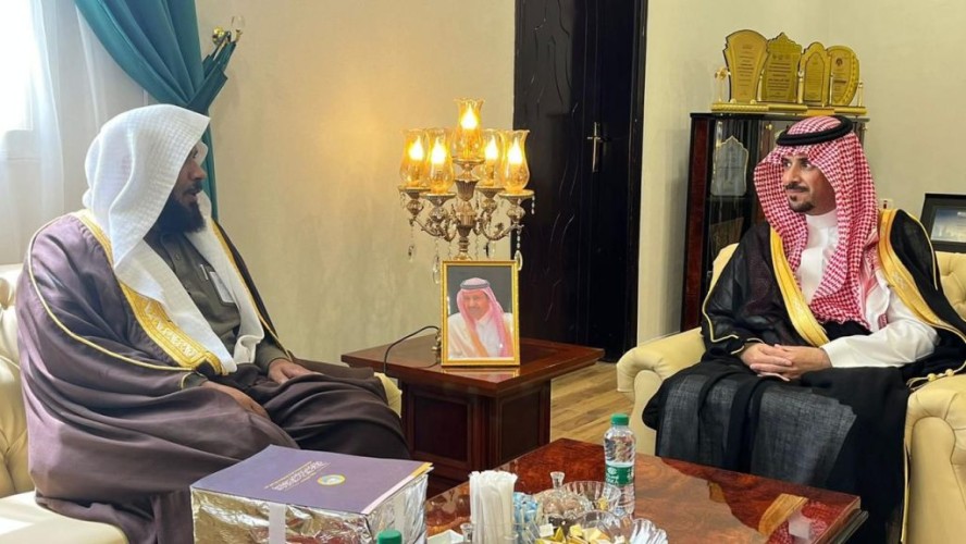 محافظ المندق ورئيس مركز بالشهم بالباحة يفعلان حملة “الأمر بالمعروف” (الدين يسر)