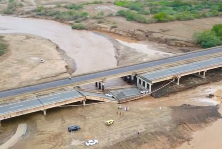 حالة وفاة وعدد من الإصابات نتيجة انهيار جسر في منطقة جازان