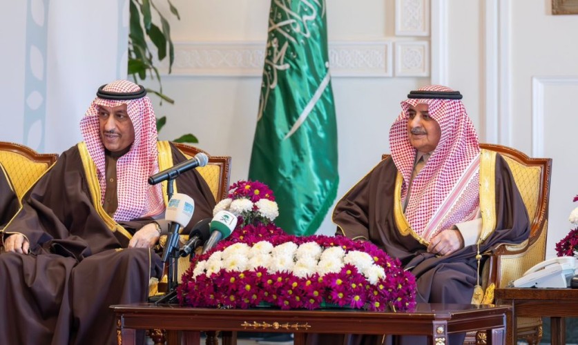 أمير منطقة تبوك يكرم الفائزين بجائزة “تبوك للعمل التطوعي” في دورتها الأولى