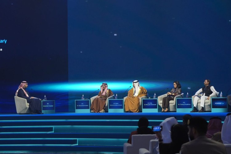 معالي وزير المالية يفتتح  النسخة الثالثة من مؤتمر الزكاة والضريبة والجمارك بالرياض