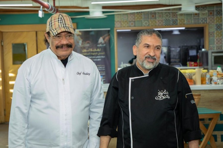 ضمن مبادرة طهاة الحج التي نظمتها أشرقت .. الشيف شربيني وحسن يشاركان الطهاة السعوديين خبراتهم في تغذية الحشود