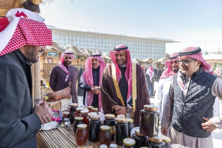 انطلاق فعالية “قرية ريف للسمن والعسل” في الرياض
