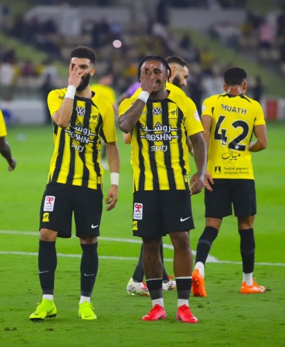 الاتحاد يقلب الطاولة على الخلود برباعية