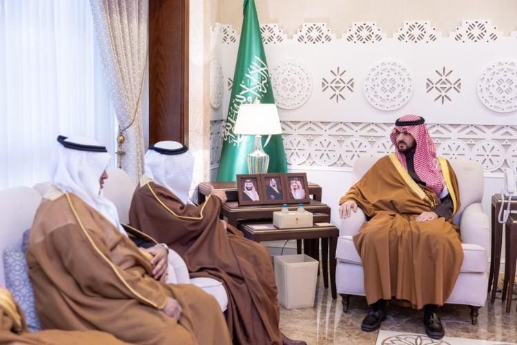 سمو نائب أمير الشرقية يستقبل رئيس مجلس إدارة الجمعيات الأهلية بالمملكة