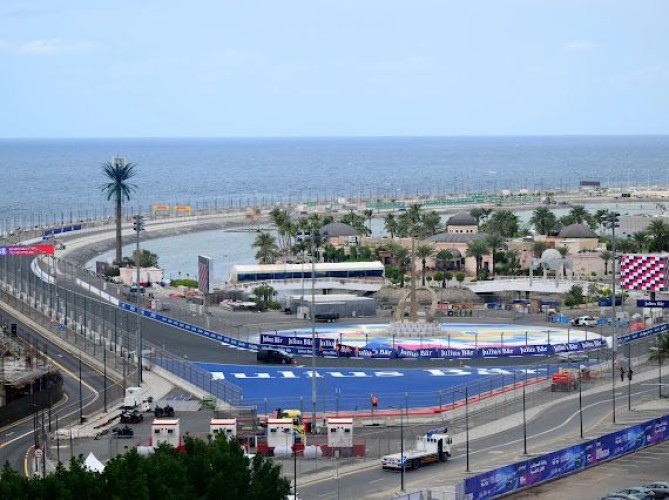 على حلبة كورنيش جدة.. غدًا انطلاق جولتي بطولة “إيه بي بي فورمولا إي” للمرة السابعة في المملكة