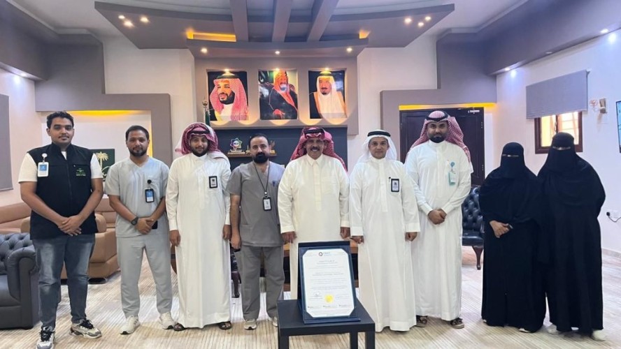 محافظ المسارحة يستقبل مدير المستشفى بالمحافظة