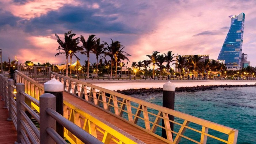 عروض استثنائية وتخفيضات سياحية في اللحظات الأخيرة من شتاء السعودية