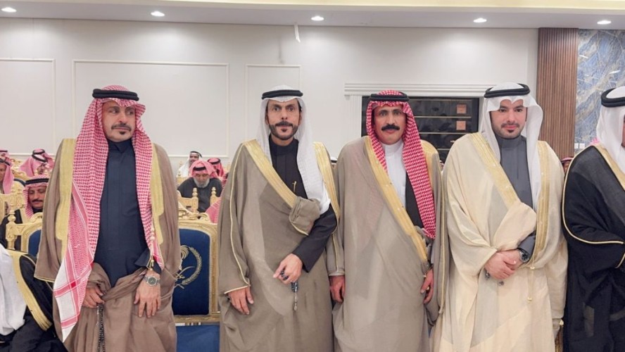 «عبدي الأطرش المظيبري وأبنائه» يقيمون مأدبة عشاء بمناسبة زيارة شيوخ وأعيان قبائل سليم والقبائل الأخرى في أبانات