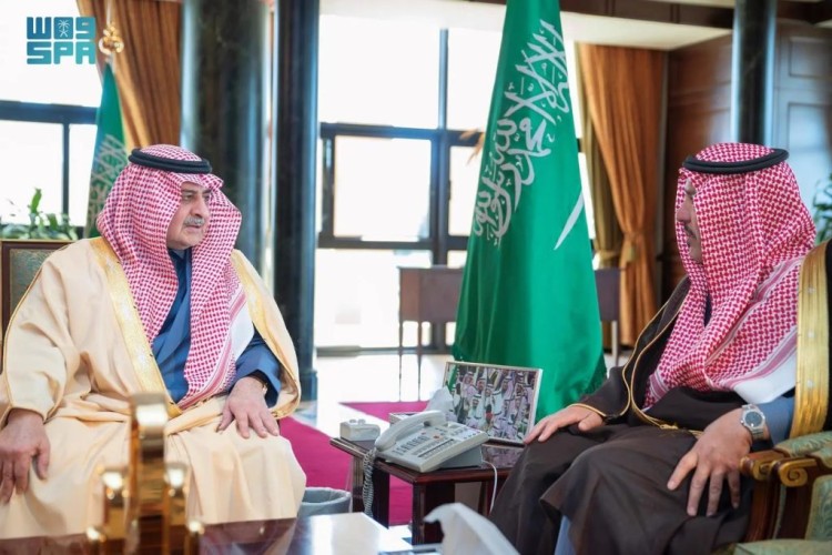 أمير تبوك يطلع على تقرير إنجازات فرع وزارة التجارة ويؤكد أهمية حماية المستهلك