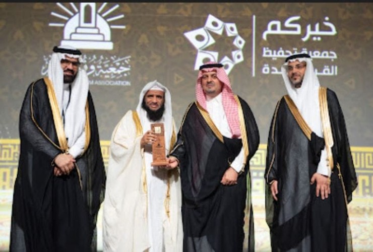 نائب أمير مكة يدشن متحف القرآن الكريم.. تجربة تفاعلية فريدة تعكس تاريخ المصحف الشريف!