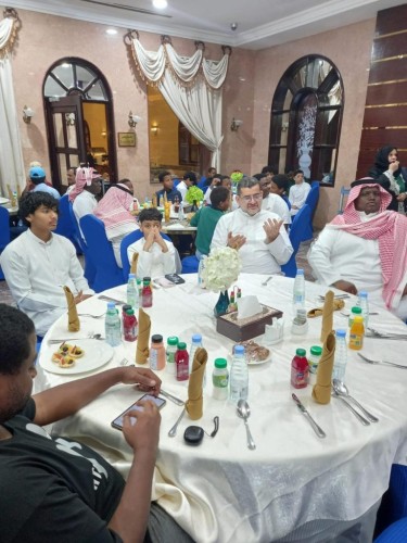 نادي متطوعي جدة ينظم إفطاره الرمضاني الأول بحضور الأيتام والأسر البديلة