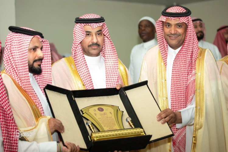 محافظ صبيا يتوج فريق  الكواكب بطلًا لبطولة الأمير محمد بن ناصر لكرة القدم