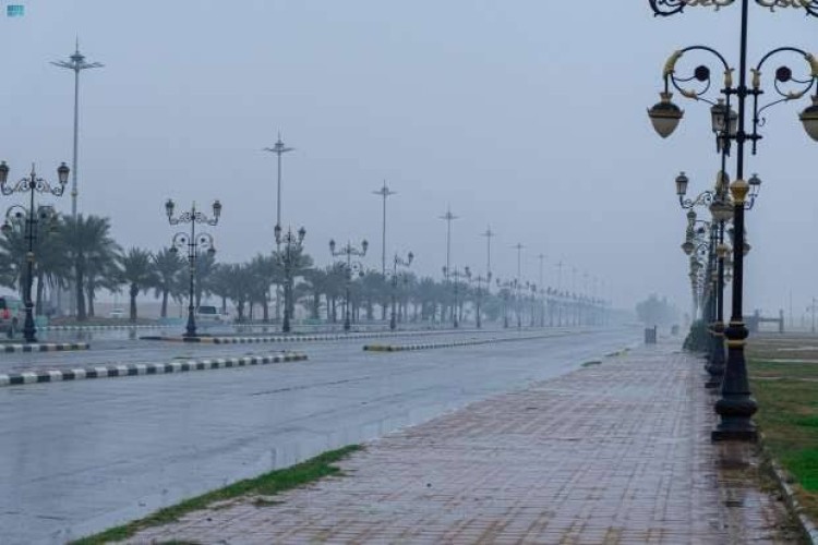 الأرصاد: أمطار رعدية غزيرة ورياح مثيرة للغبار على عدة مناطق اليوم