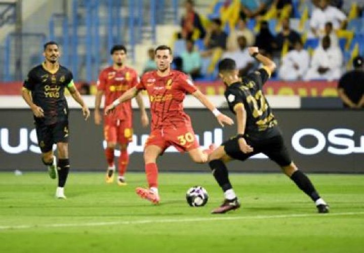 القادسية يفوز على الوحدة بثلاثية في الجولة الـ32 من دوري المحترفين السعودي