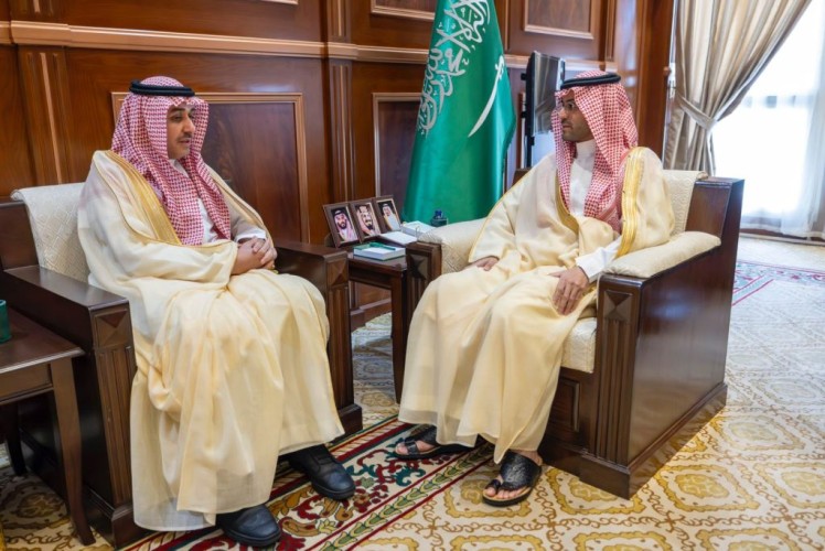 نائب أمير حائل يستقبل مدير فرع “الموارد البشرية” بالمنطقة