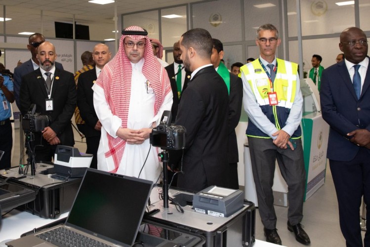 لخدمة ضيوف الرحمن.. سفير المملكة في كوت ديفوار يتفقد استعدادات «طريق مكة» بمطار أبيدجان الدولي