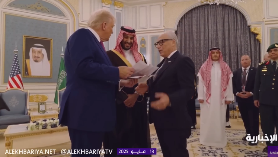 بحضور ولي العهد.. بالفيديو: الرئيس التنفيذي لهيئة تطوير بوابة الدرعية  يعرض على “ترامب” مشروعات الدرعية